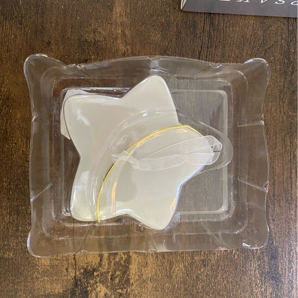 Hallmark Keepsake Ornaments New in Original packaging! Nice bundle on these item - Picture 13 of 15